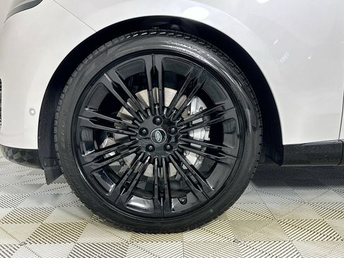 Certified 2024 Land Rover Range Rover SE AWD/4WD image 9