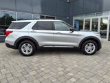 Used 2020 Ford Explorer XLT image 2