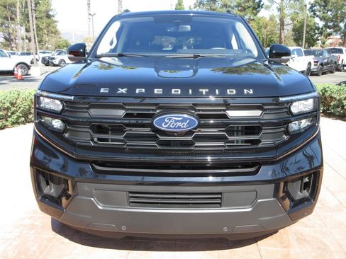 Certified 2025 Ford Expedition Max Active RWD image 8