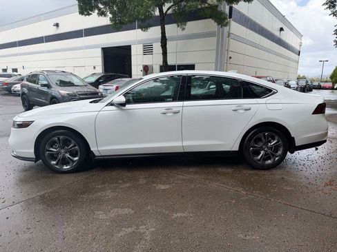 Used 2023 Honda Accord EX image 6