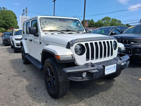 Certified 2021 Jeep Wrangler Unlimited Sahara AWD/4WD image 2