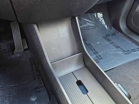 New 2026 Volvo EX30 Cross Country Ultra image 28