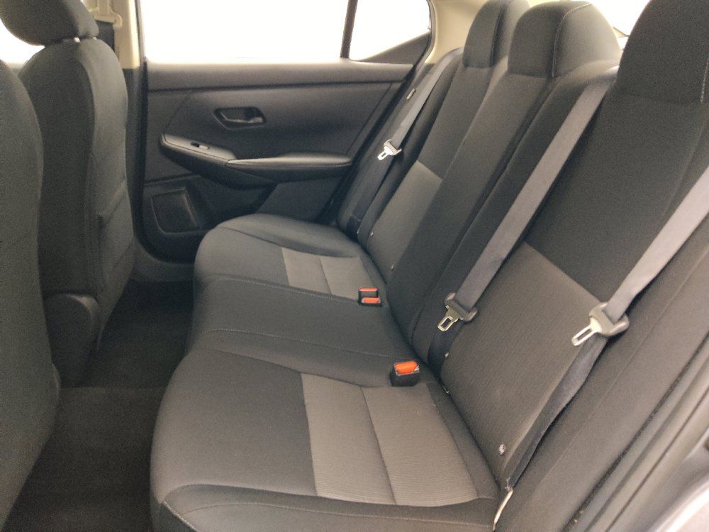 Used 2025 Nissan Sentra SV FWD image 18