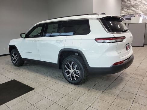 New 2025 Jeep Grand Cherokee L Limited image 4