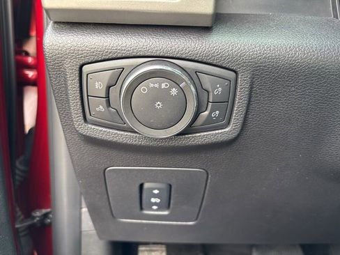 Used 2017 Ford F150 Lariat image 22