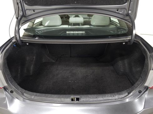 Used 2013 Toyota Corolla LE FWD image 7