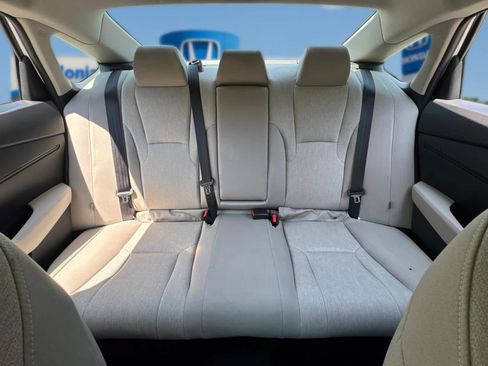 Used 2025 Honda Accord LX image 24