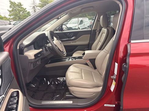 Used 2020 Lincoln Corsair AWD w/ Equipment Group 101A image 11