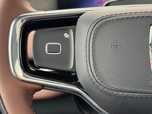 New 2025 Lincoln Navigator L Reserve image 21