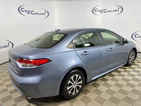 Certified 2022 Toyota Corolla LE FWD image 7