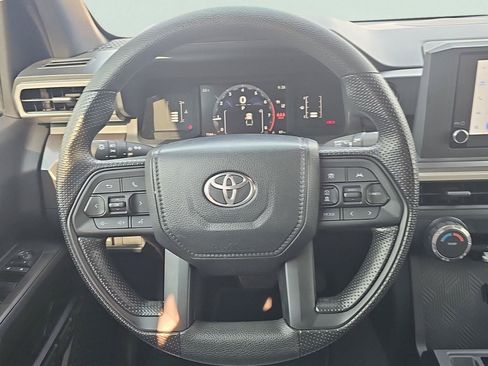 Used 2026 Toyota Tacoma SR5 AWD/4WD image 17