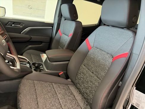 New 2026 Chevrolet Colorado Z71 AWD/4WD image 13