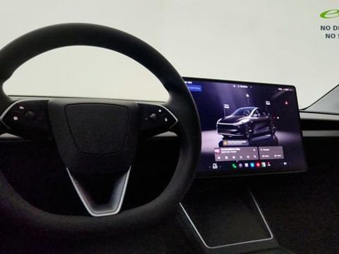 Used 2026 Tesla Model Y 2WD image 63