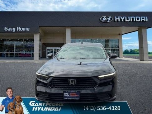 Used 2023 Honda Accord EX image 3