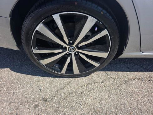 Used 2021 Nissan Altima 2.5 SR image 19