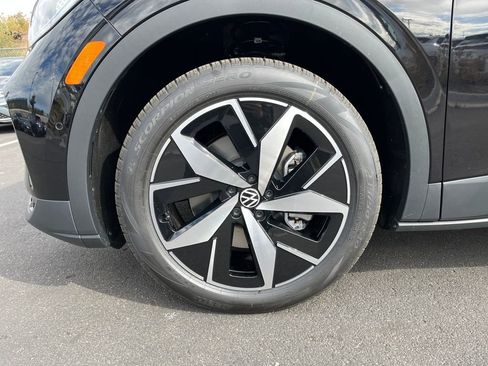 New 2025 Volkswagen ID.4 Pro S image 27