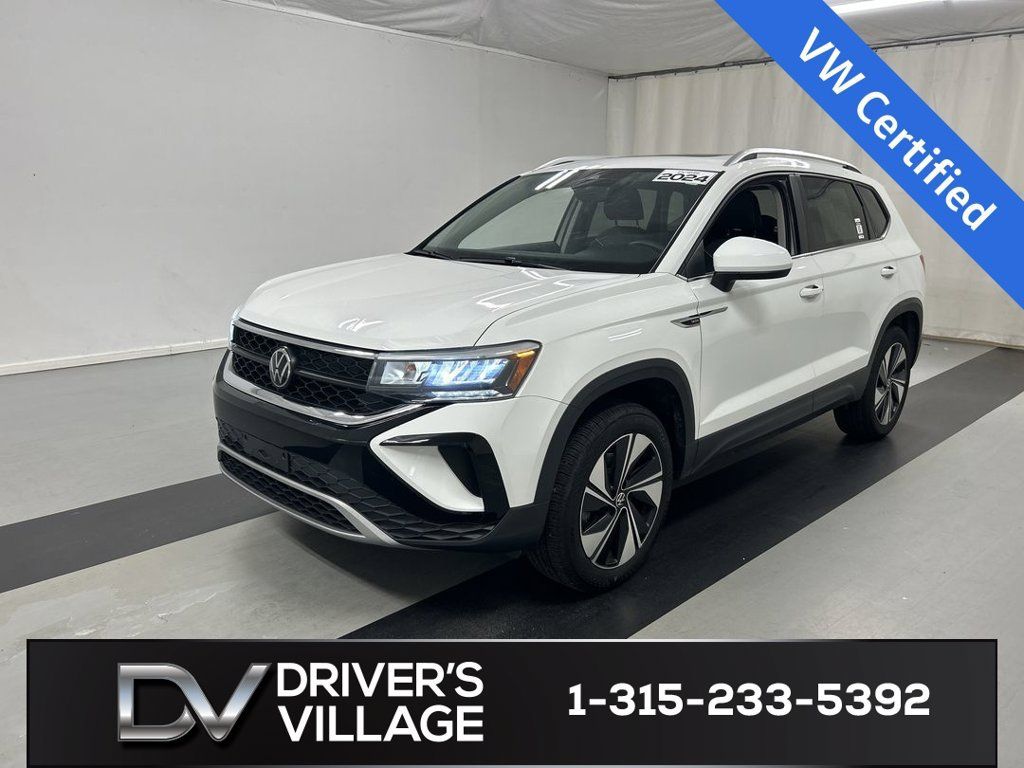 Certified 2024 Volkswagen Taos SE w/ Panoramic Sunroof Package AWD/4WD image 1