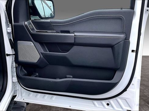 Used 2025 Ford F150 Lariat AWD/4WD image 13