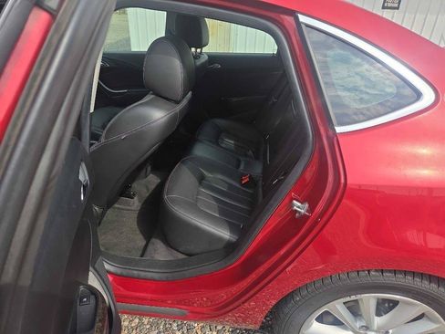 Used 2012 Buick Verano Leather FWD image 17