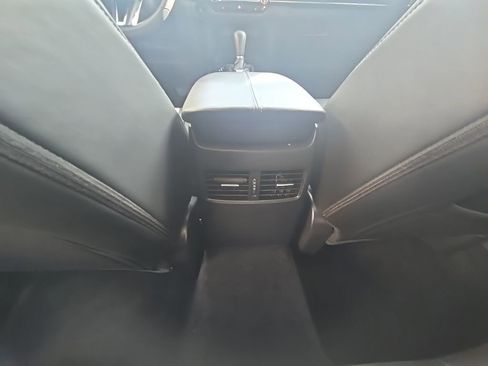 Used 2024 MAZDA CX-30 AWD 2.5 S w/ Preferred Package image 32