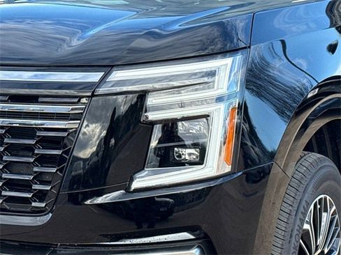 New 2026 Nissan Armada Platinum image 5