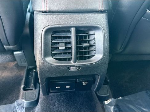 Used 2019 Jeep Cherokee Trailhawk image 19