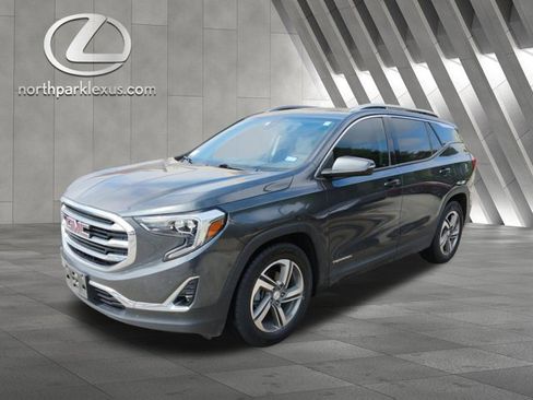 Used 2020 GMC Terrain SLT w/ Preferred Package FWD image 3