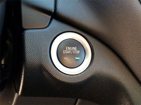 Used 2022 Chevrolet Equinox LT image 18