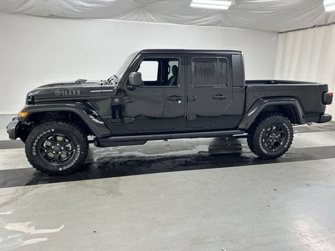 New 2026 Jeep Gladiator Sport AWD/4WD image 5