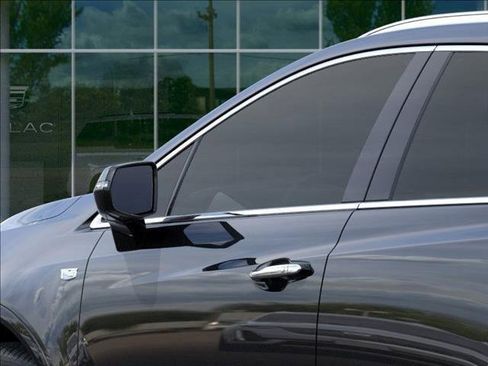 New 2025 Cadillac XT5 Luxury image 12