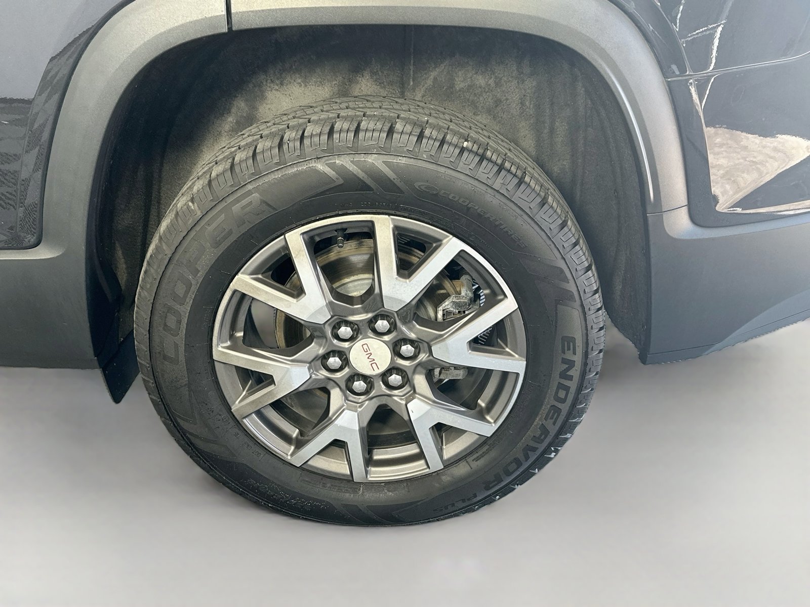 Used 2020 GMC Acadia SLE w/ Driver Convenience Package AWD/4WD image 31