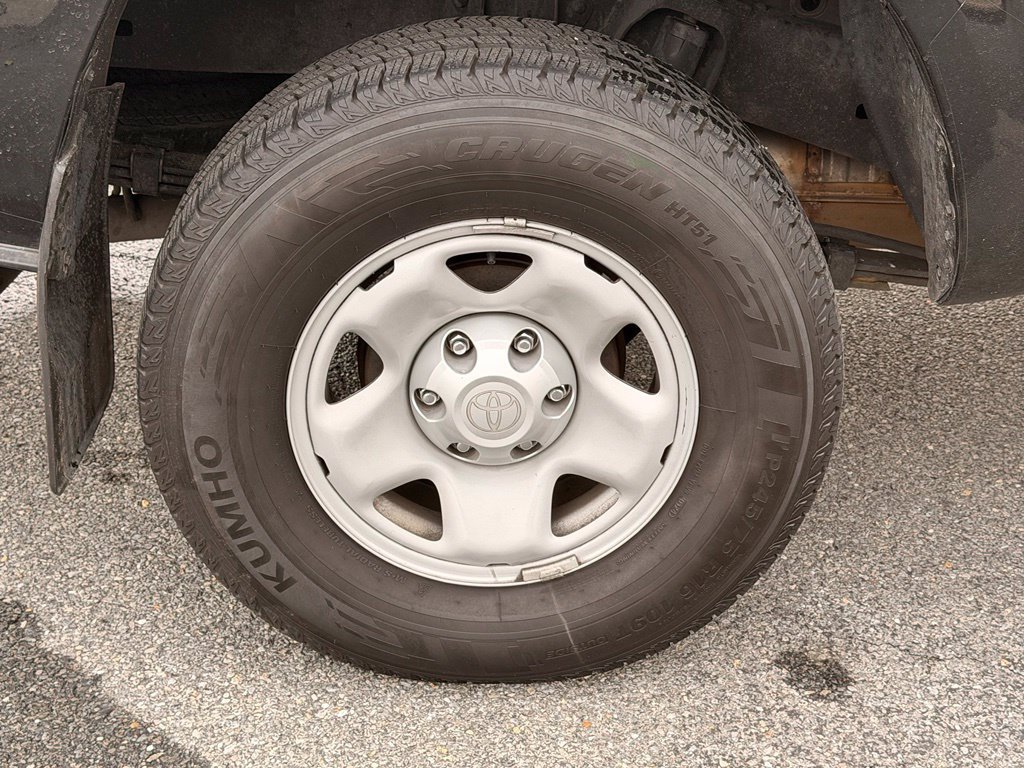 Used 2018 Toyota Tacoma SR RWD image 15