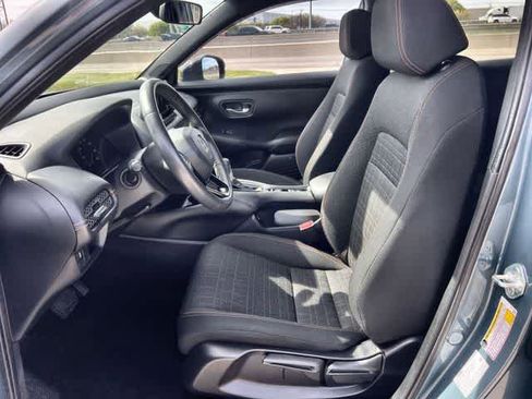 Used 2024 Honda HR-V Sport image 11