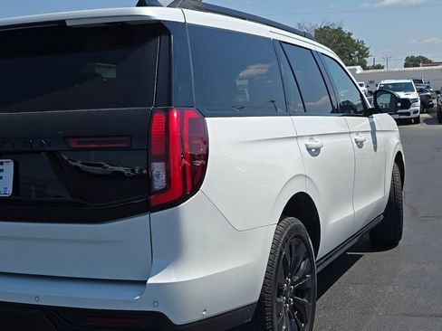 Used 2025 Ford Expedition Platinum w/ Stealth Appearance Package AWD/4WD image 70