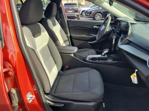 Used 2024 Chevrolet Trax LS image 24