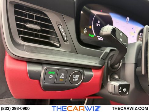 Used 2025 Porsche 911 Carrera 4 GTS image 44