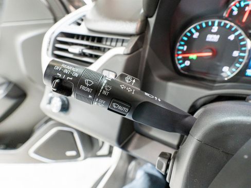 Used 2018 GMC Yukon SLT image 28