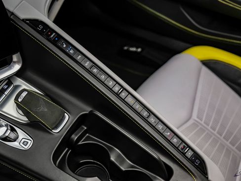 Used 2021 Chevrolet Corvette Stingray Premium Cpe w/ 3LT RWD image 61