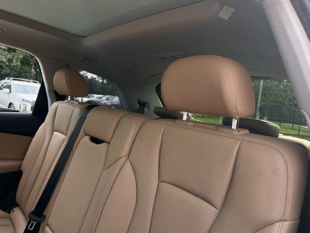Used 2021 Audi Q7 3.0T Prestige w/ Prestige Package AWD/4WD image 19