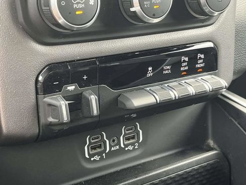 Used 2023 RAM 1500 Lone Star AWD/4WD image 31