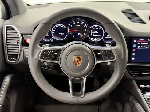 Certified 2023 Porsche Cayenne AWD/4WD image 46