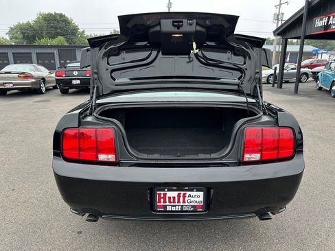 Used 2006 Ford Mustang GT image 15
