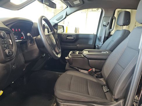 Used 2024 Chevrolet Silverado 1500 Custom AWD/4WD image 5