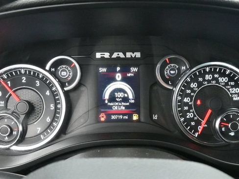 Used 2023 RAM 1500 Big Horn AWD/4WD image 17