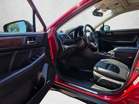Used 2018 Subaru Outback 2.5i Limited AWD/4WD image 20