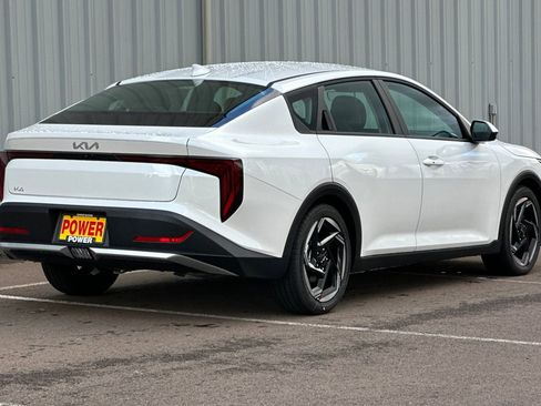 New 2026 Kia K4 EX image 5