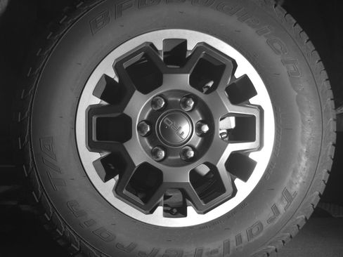 Used 2025 Toyota Tacoma TRD Off-Road AWD/4WD image 14