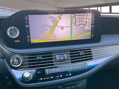 Used 2022 Lexus LS 500 image 6