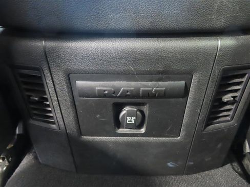 Used 2023 RAM 1500 Classic SLT w/ Trailer & Traction Group AWD/4WD image 33