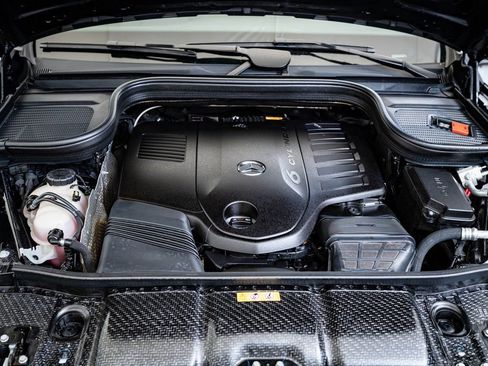 Certified 2025 Mercedes-Benz GLE 450 4MATIC w/ AMG Line Exterior image 38